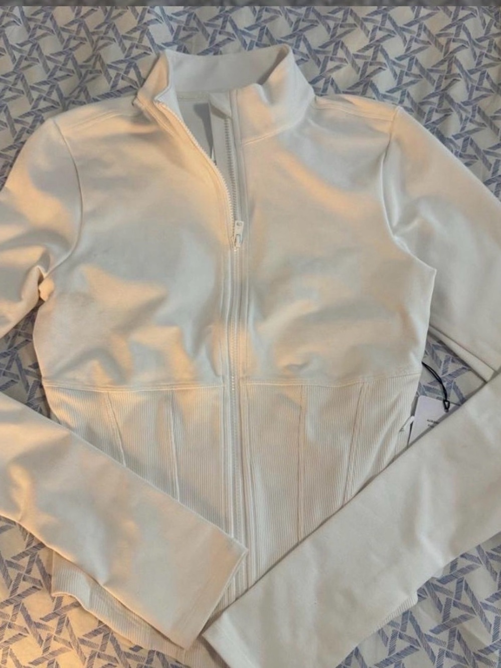 ALO Yoga Cream NWT air brush corset zip up jacket XS